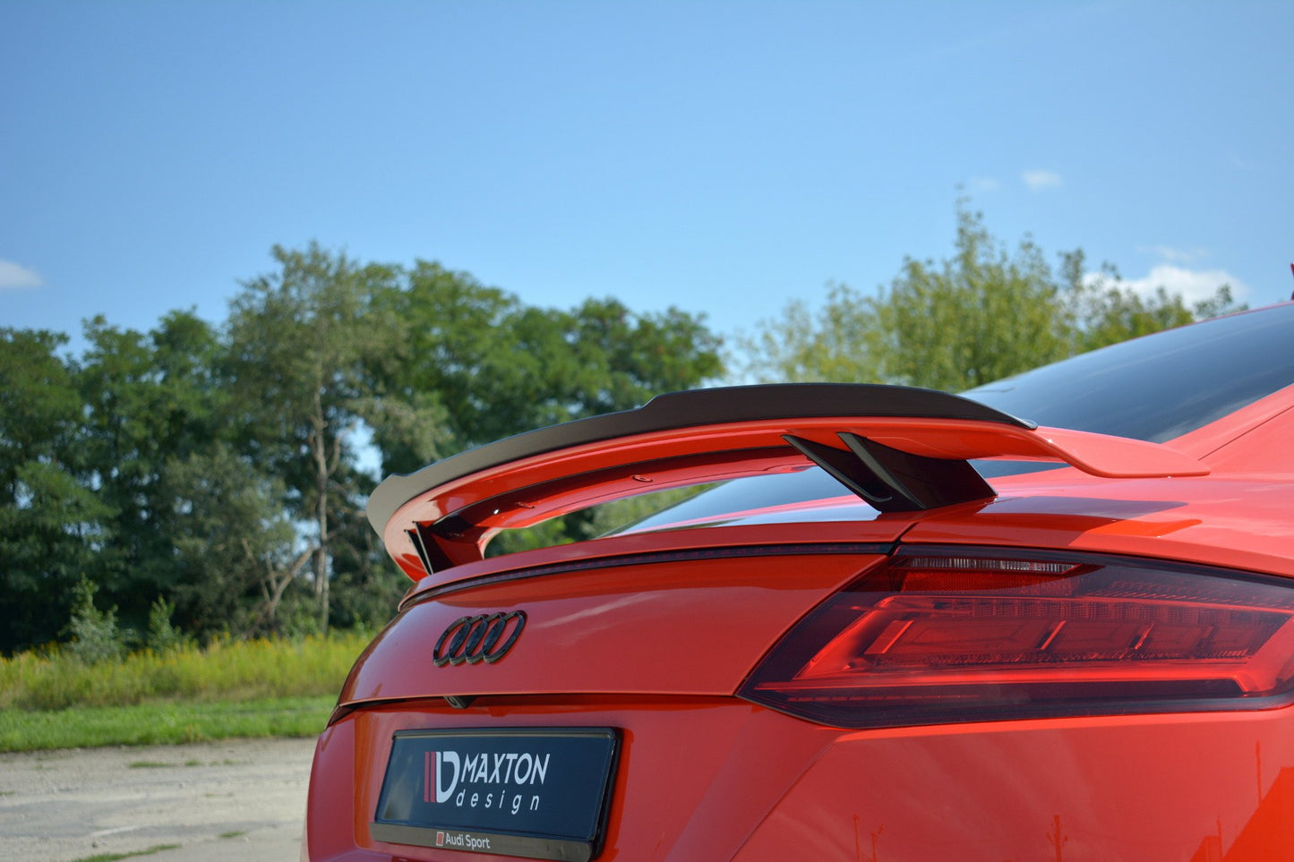 Spoiler CAP für Audi TT RS 8S schwarz Hochglanz