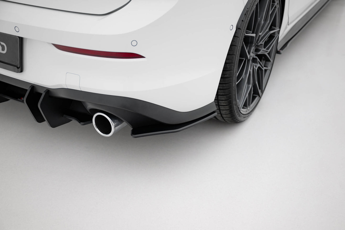Street Pro Heck Ansatz Flaps Diffusor V.1 für VW Golf GTI / GTE / R-Line Mk8