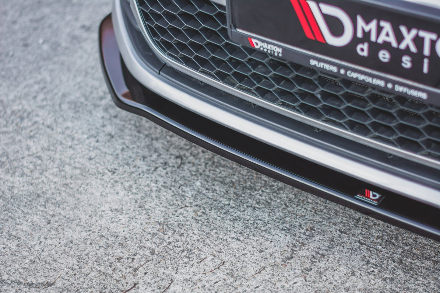 Front Ansatz V.2 für VW Golf 7 GTI schwarz Hochglanz