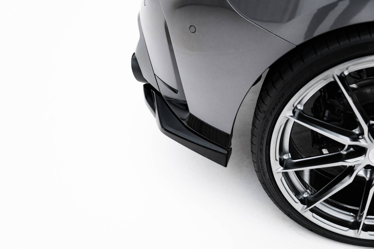 Heck Ansatz Flaps Diffusor V.5 für BMW M135i F70 schwarz Hochglanz