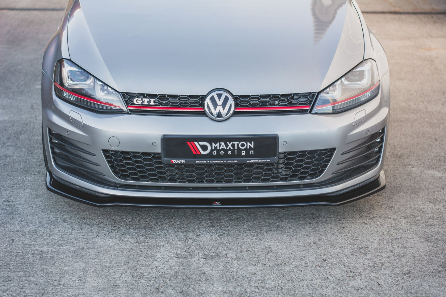 Front Ansatz V.2 für VW Golf 7 GTI schwarz Hochglanz