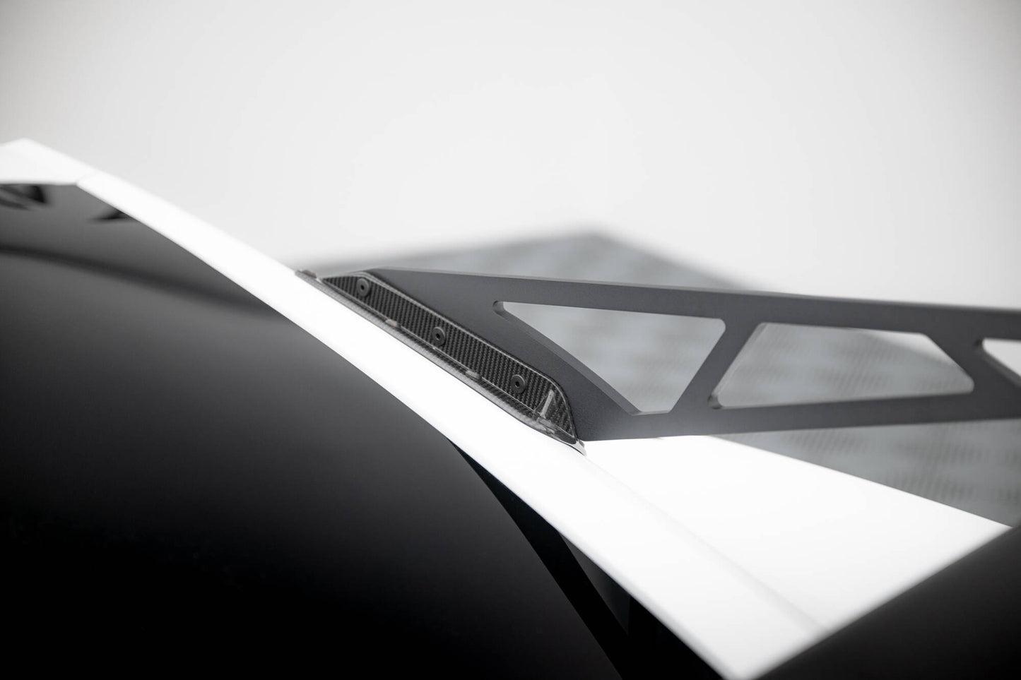 Carbon Spoiler With Upper Swan Mounting Chevrolet Corvette Stingray / Grand Sport C7