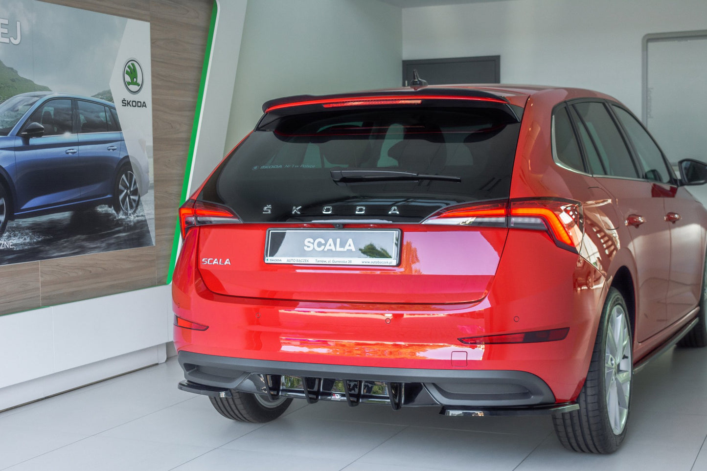 Heck Ansatz Flaps Diffusor für Skoda Scala schwarz Hochglanz