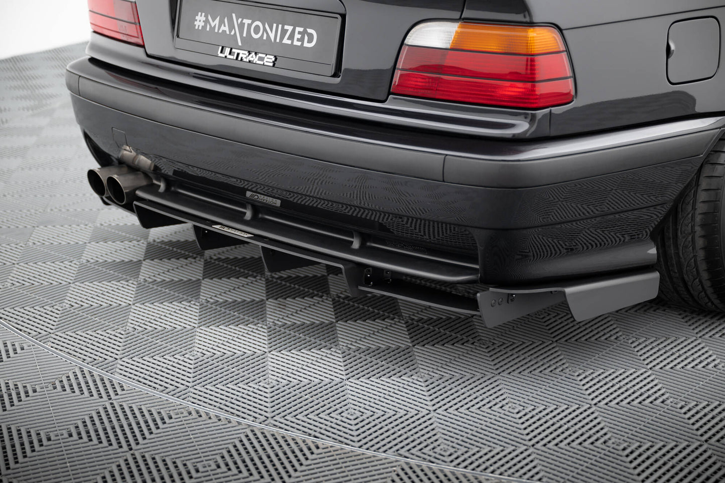Diffusor Heck Ansatz für Heckschürze für BMW M3 / 3 M-Paket E36 Coupe