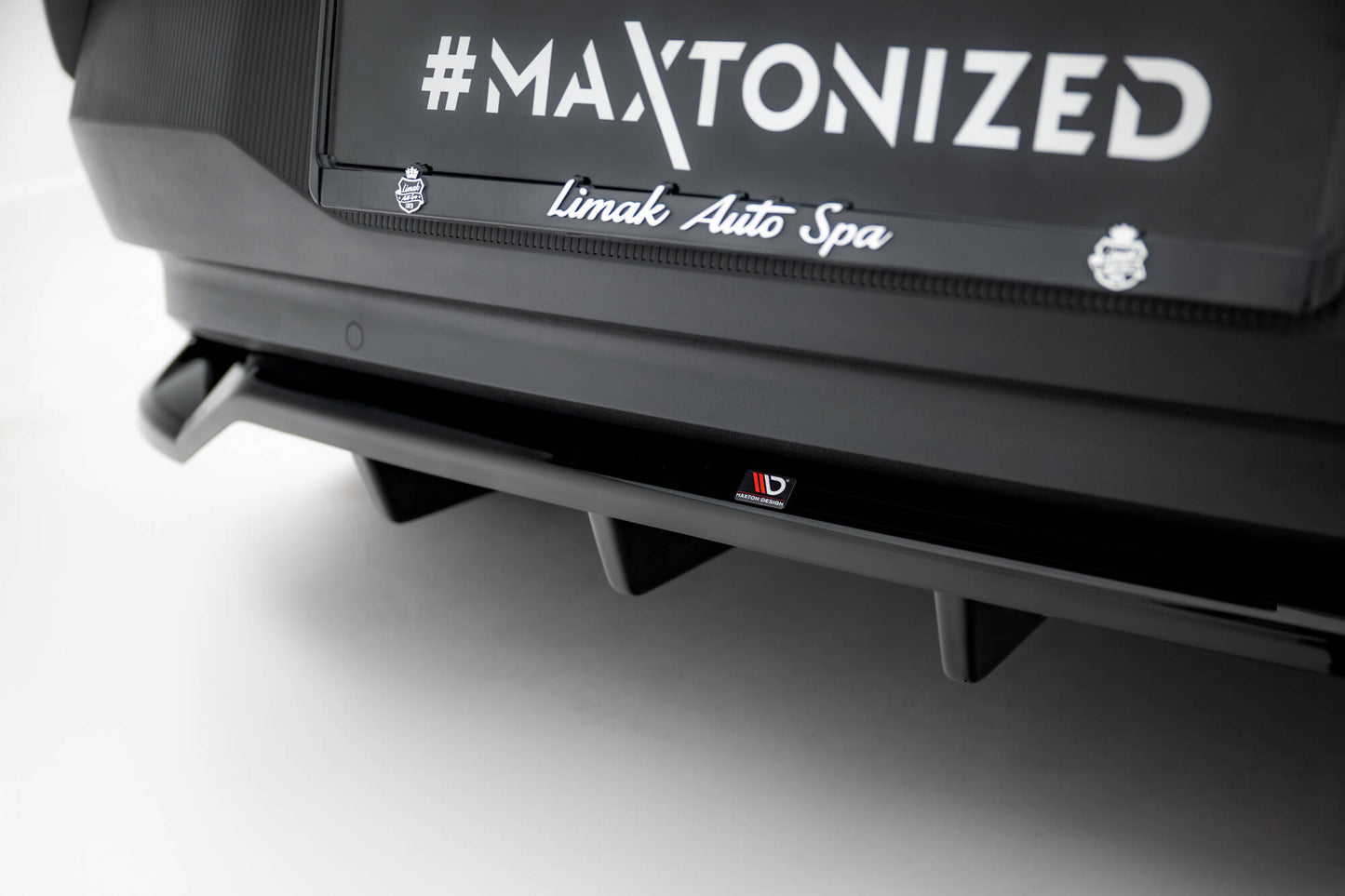 Mittlerer Cup Diffusor DTM Look Heck Ansatz für Volvo EX30 Mk1 schwarz Hochglanz