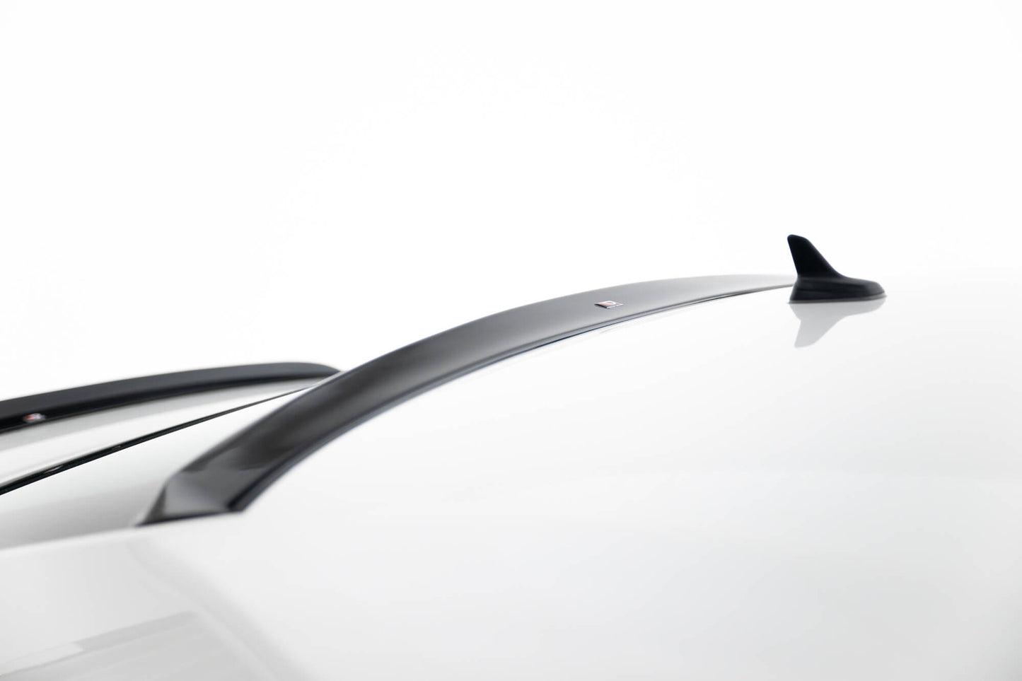Heckscheiben Spoiler für Skoda Superb Liftback Mk3 / Mk3 Facelift schwarz Hochglanz