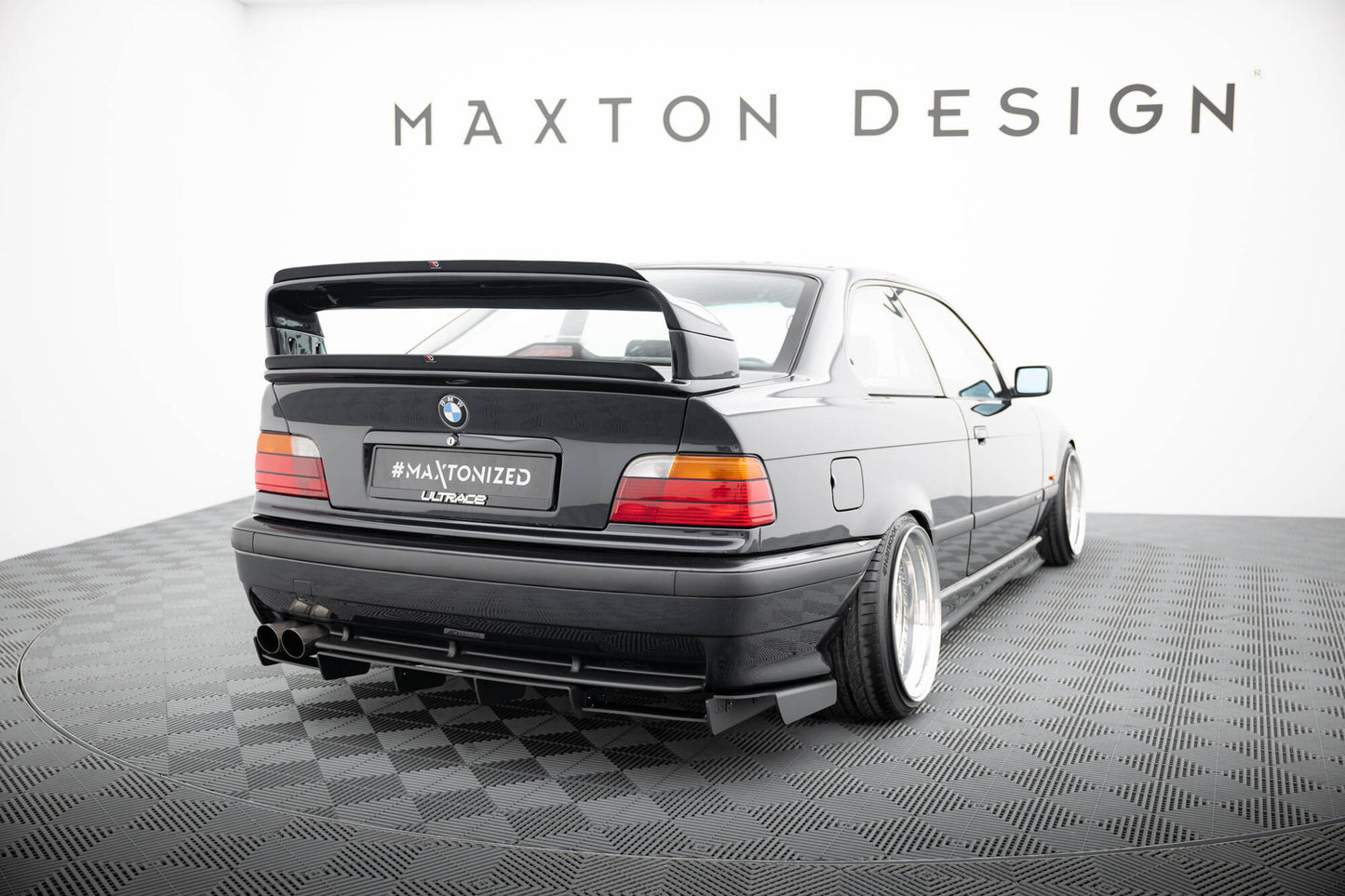 Diffusor Heck Ansatz für Heckschürze für BMW M3 / 3 M-Paket E36 Coupe