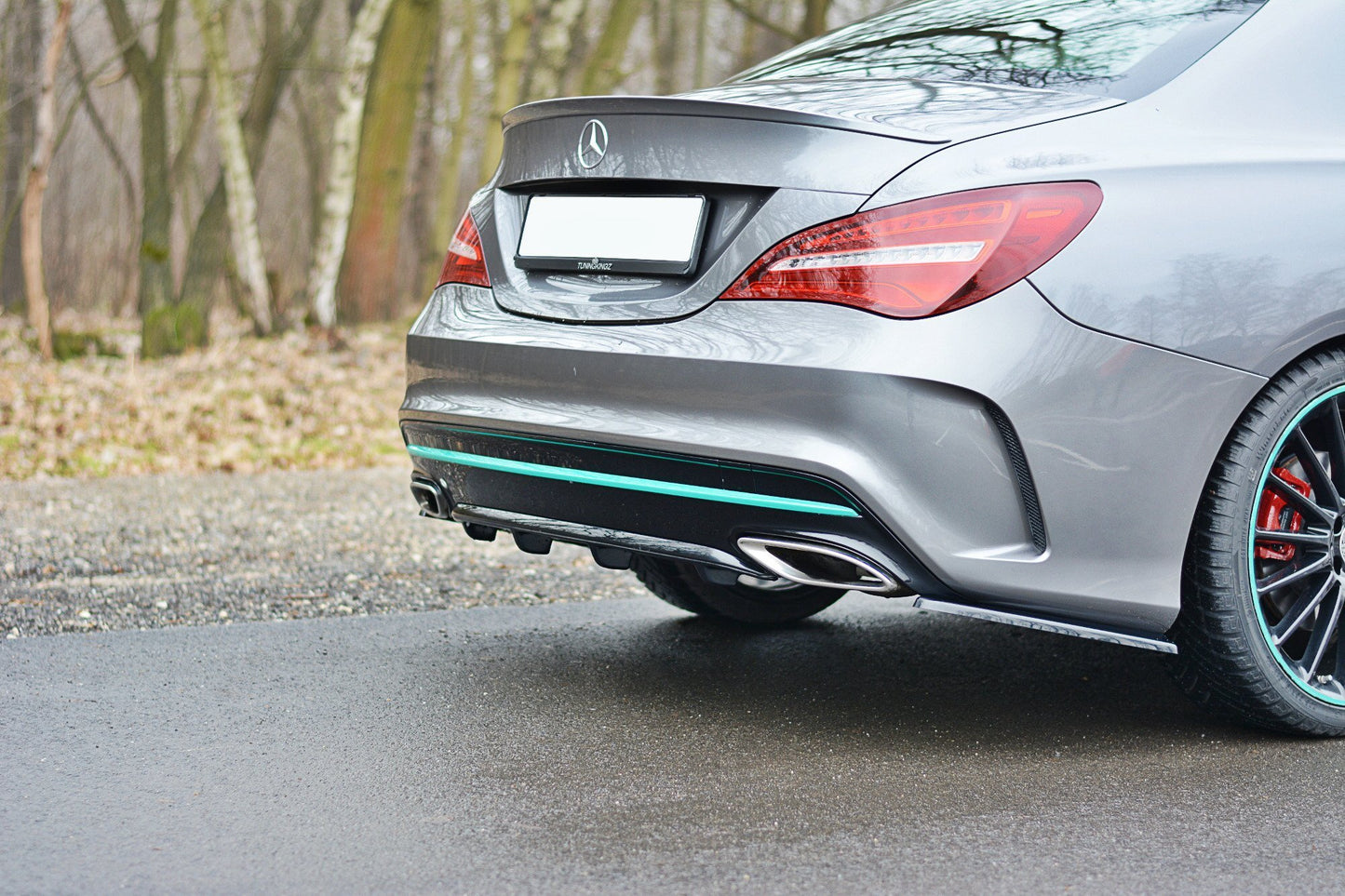 Diffusor Heck Ansatz für Mercedes CLA C117 AMG-LINE FACELIFT schwarz Hochglanz
