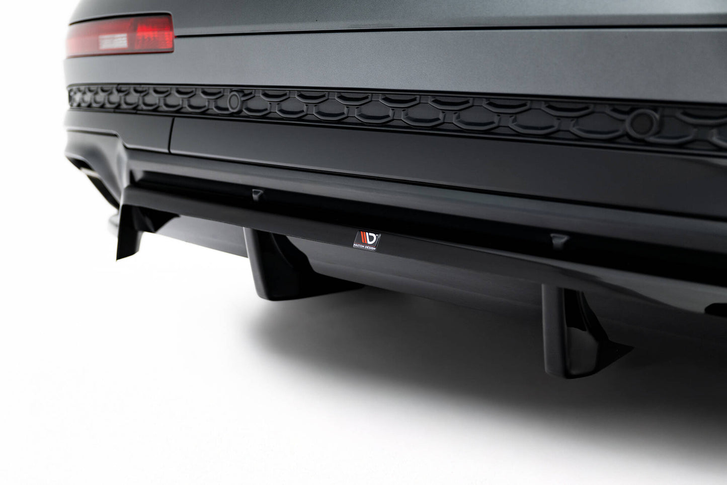 Mittlerer Cup Diffusor DTM Look Heck Ansatz für Audi Q7 S-Line Mk2 Facelift 2 schwarz Hochglanz