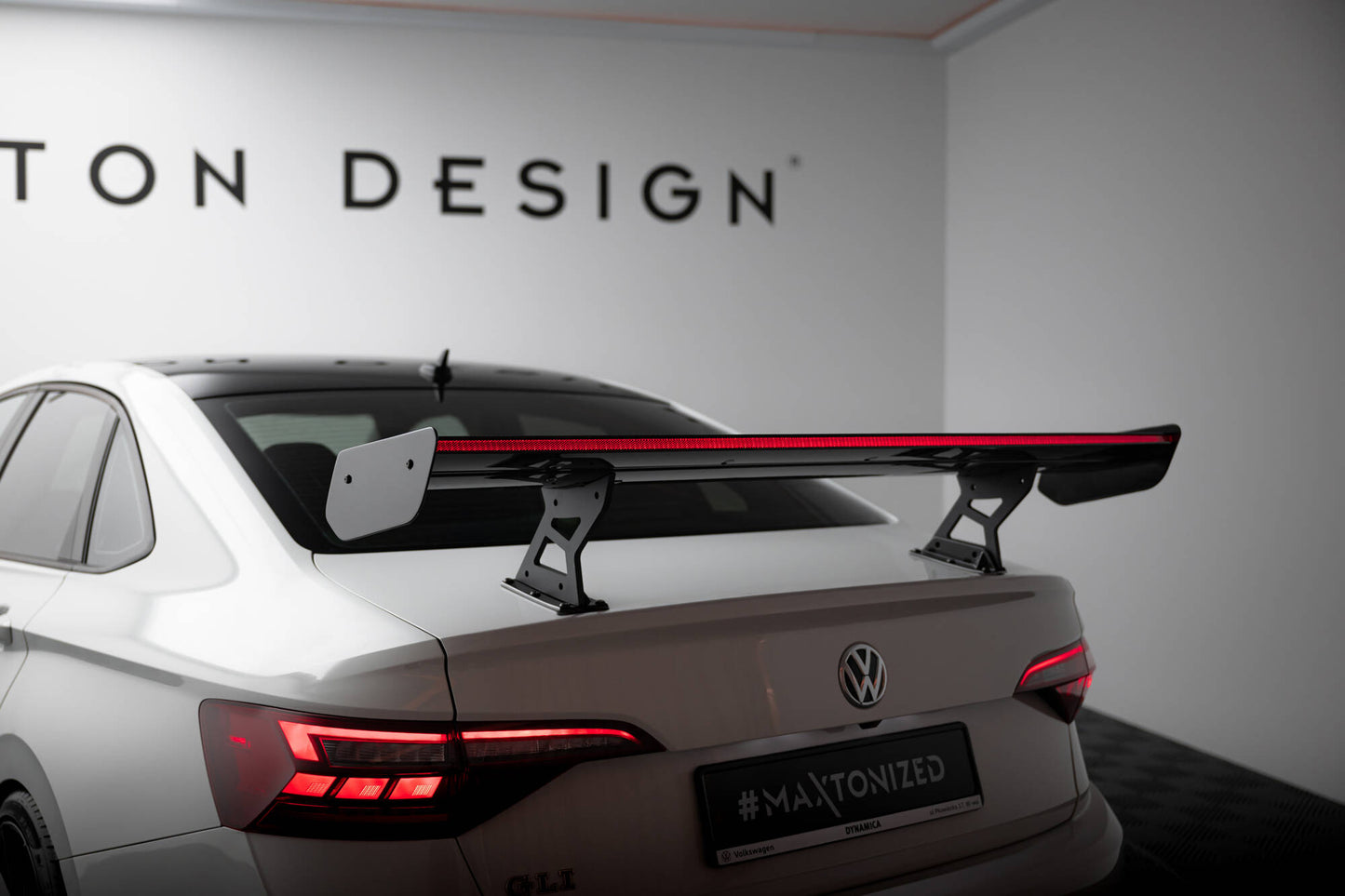 Carbon Spoiler With Internal Brackets Uprights + LED VW Jetta GLI Mk7