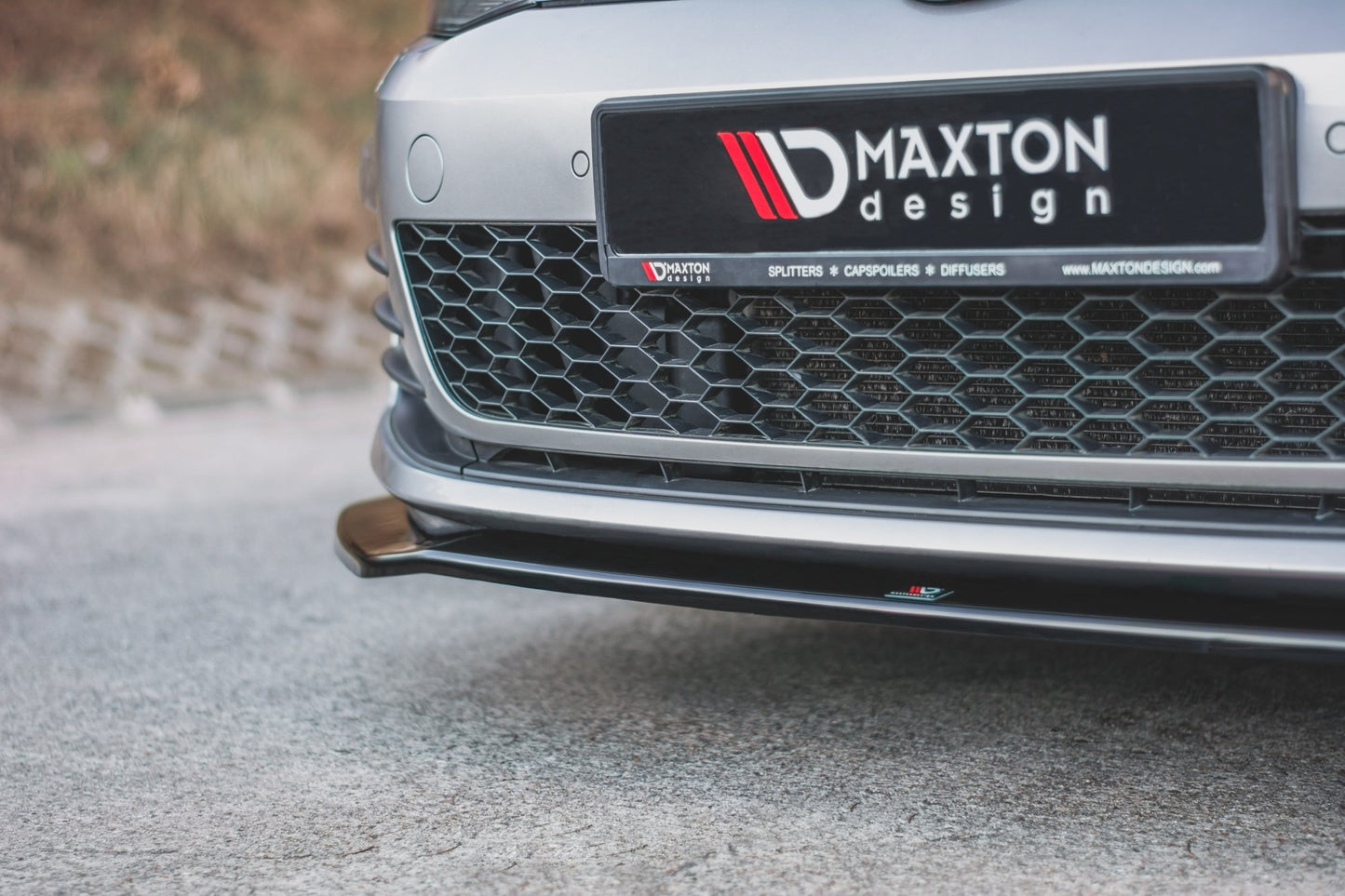Front Ansatz V.2 für VW Golf 7 GTI schwarz Hochglanz