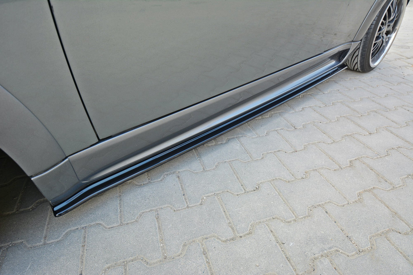 Seitenschweller Ansatz für MINI R53 COOPER S JCW schwarz Hochglanz