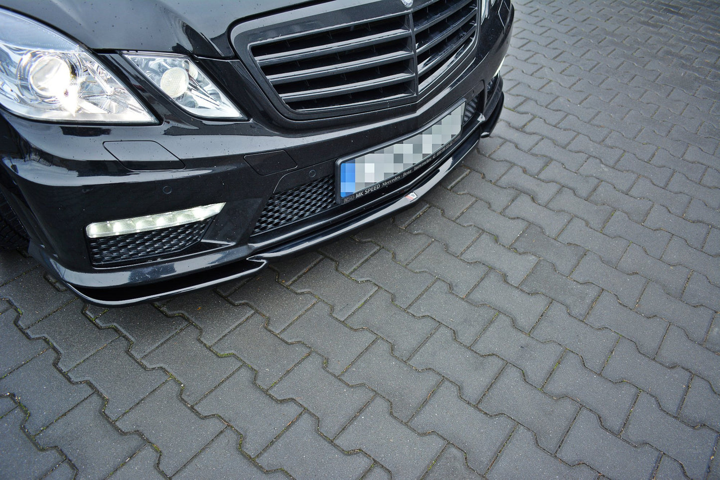Front Ansatz V.1 für Mercedes E63 AMG W212 schwarz Hochglanz