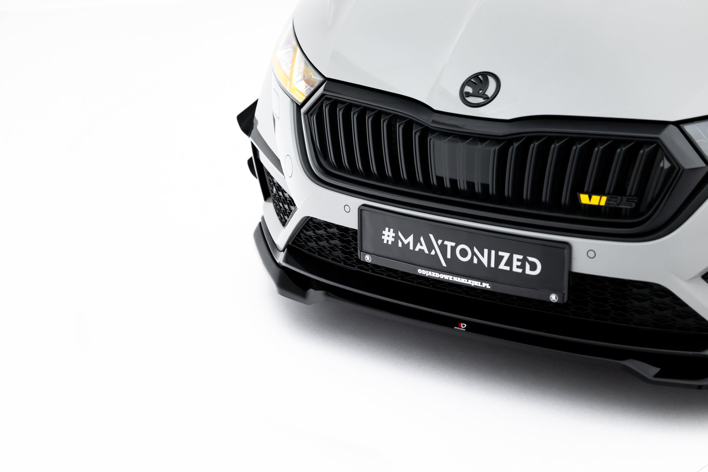 Front Ansatz V.4 für Skoda Octavia RS Mk4 schwarz Hochglanz