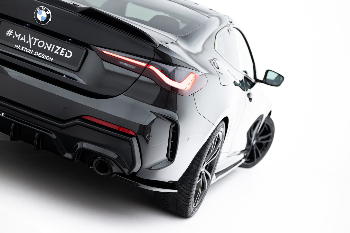 Heck Ansatz Flaps Diffusor V.7 für BMW 4er M-Paket G22 / G23 / G22 Facelift / G23 Facelift schwarz Hochglanz