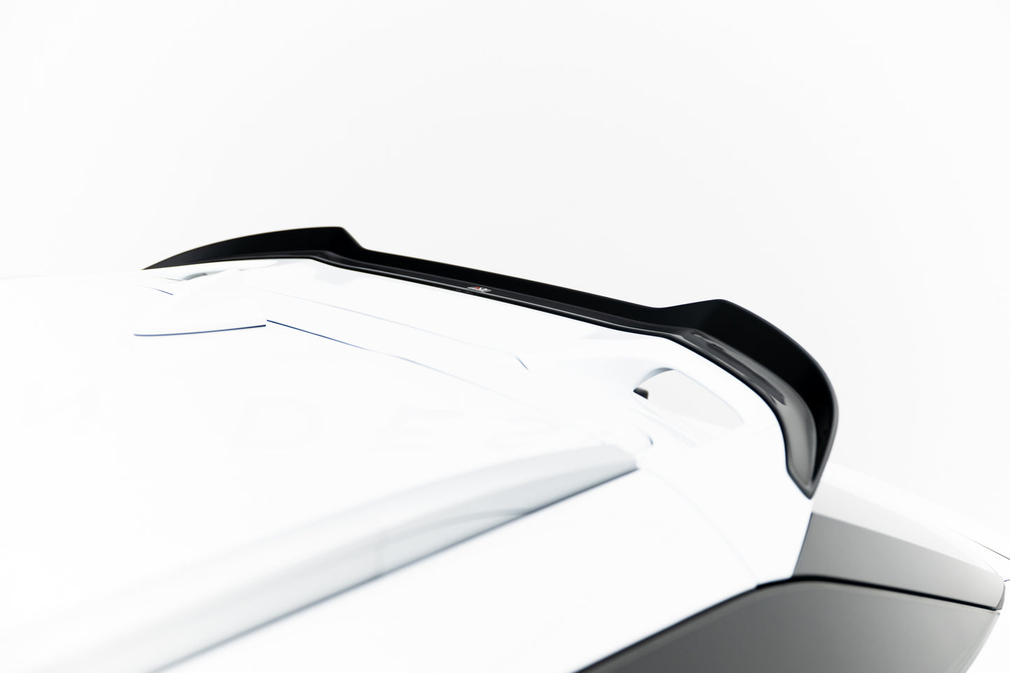 Spoiler CAP für Omoda 5 Mk1 schwarz Hochglanz