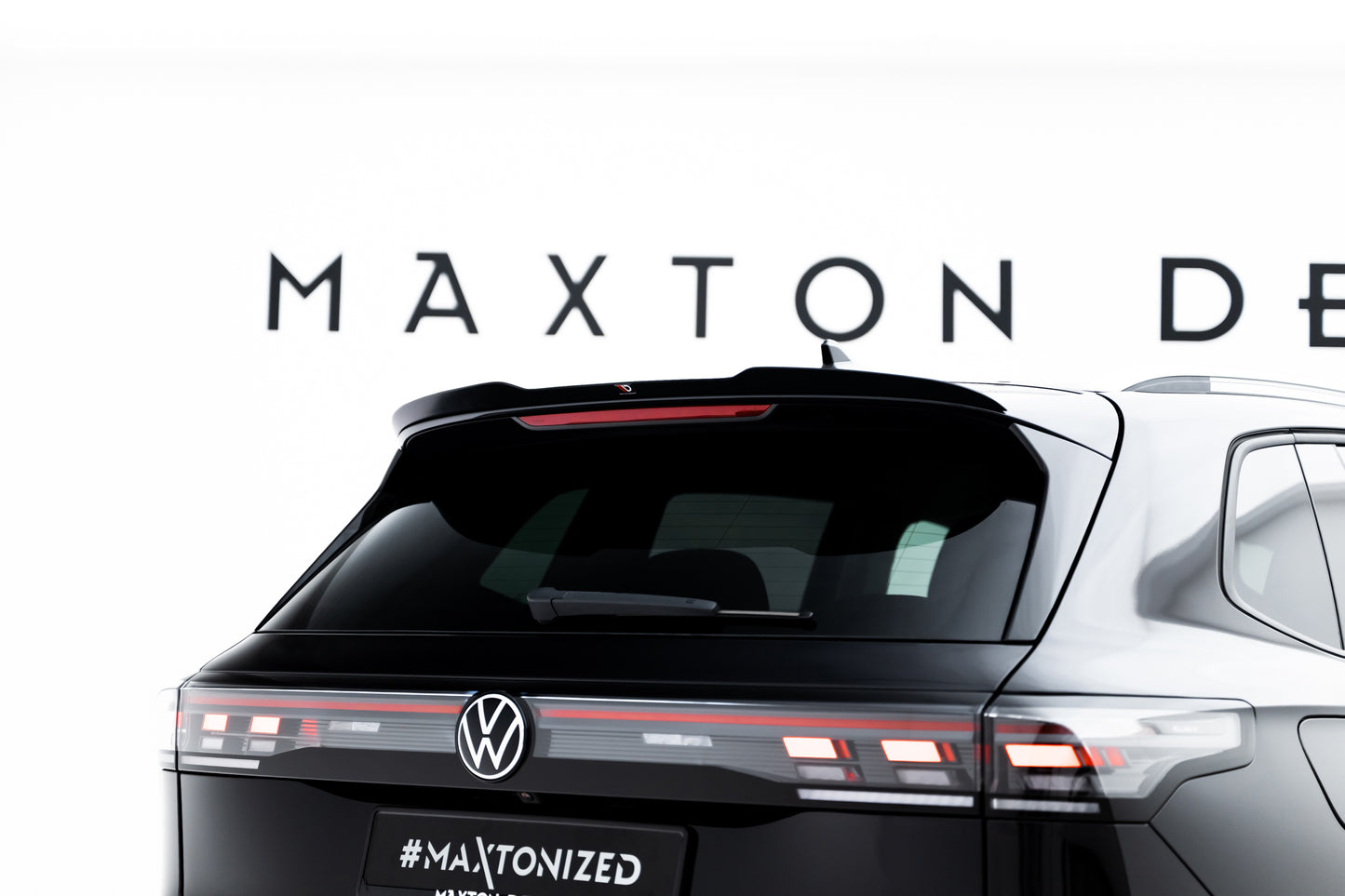 Spoiler CAP für VW Tiguan Mk3 schwarz Hochglanz