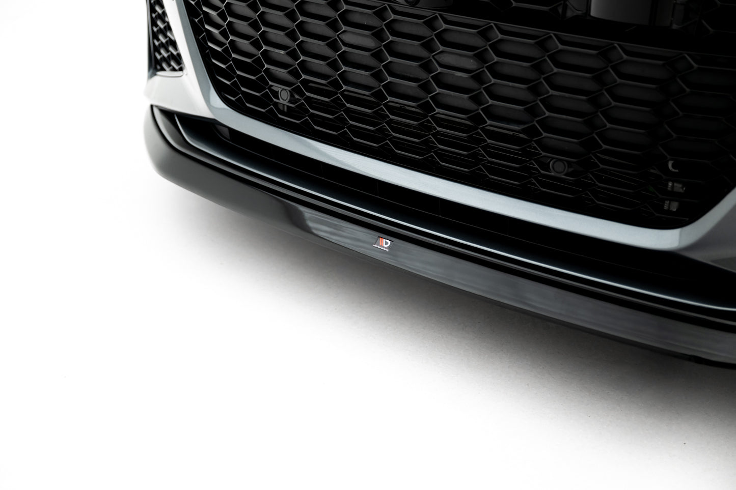 Front Ansatz V.3 für Audi RS6 C8 schwarz Hochglanz