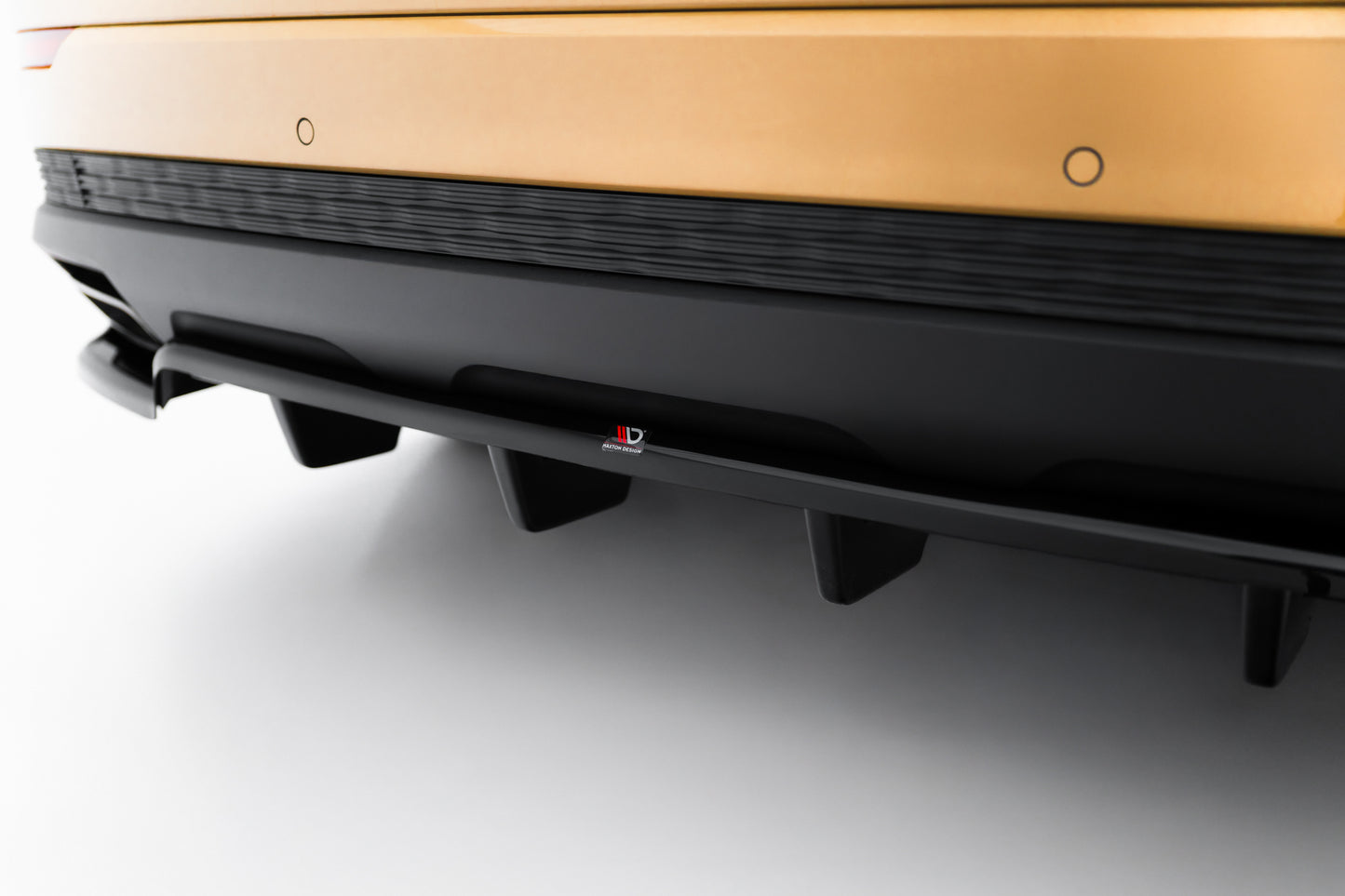 Mittlerer Cup Diffusor DTM Look Heck Ansatz für Audi Q8 Mk1 Facelift schwarz Hochglanz