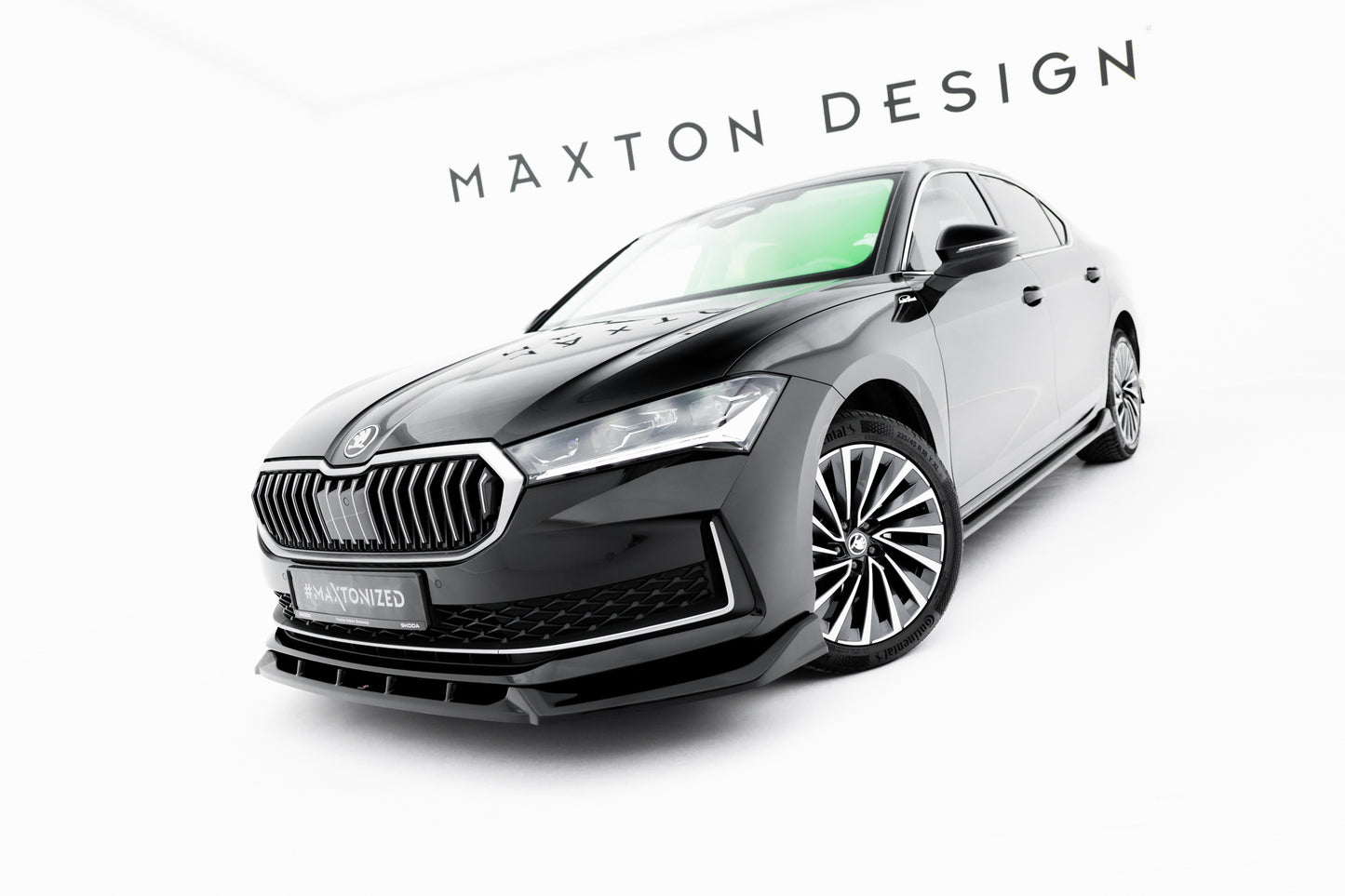 Front Ansatz V.2 für Skoda Superb Mk4 schwarz Hochglanz