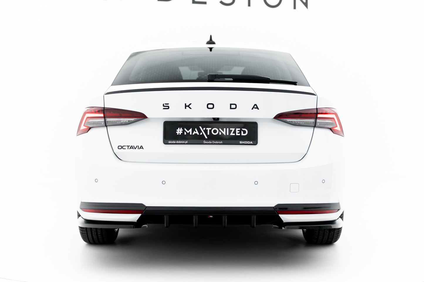 Diffusor Heck Ansatz für Skoda Octavia Sportline Liftback / Combi Mk4 Facelift schwarz Hochglanz