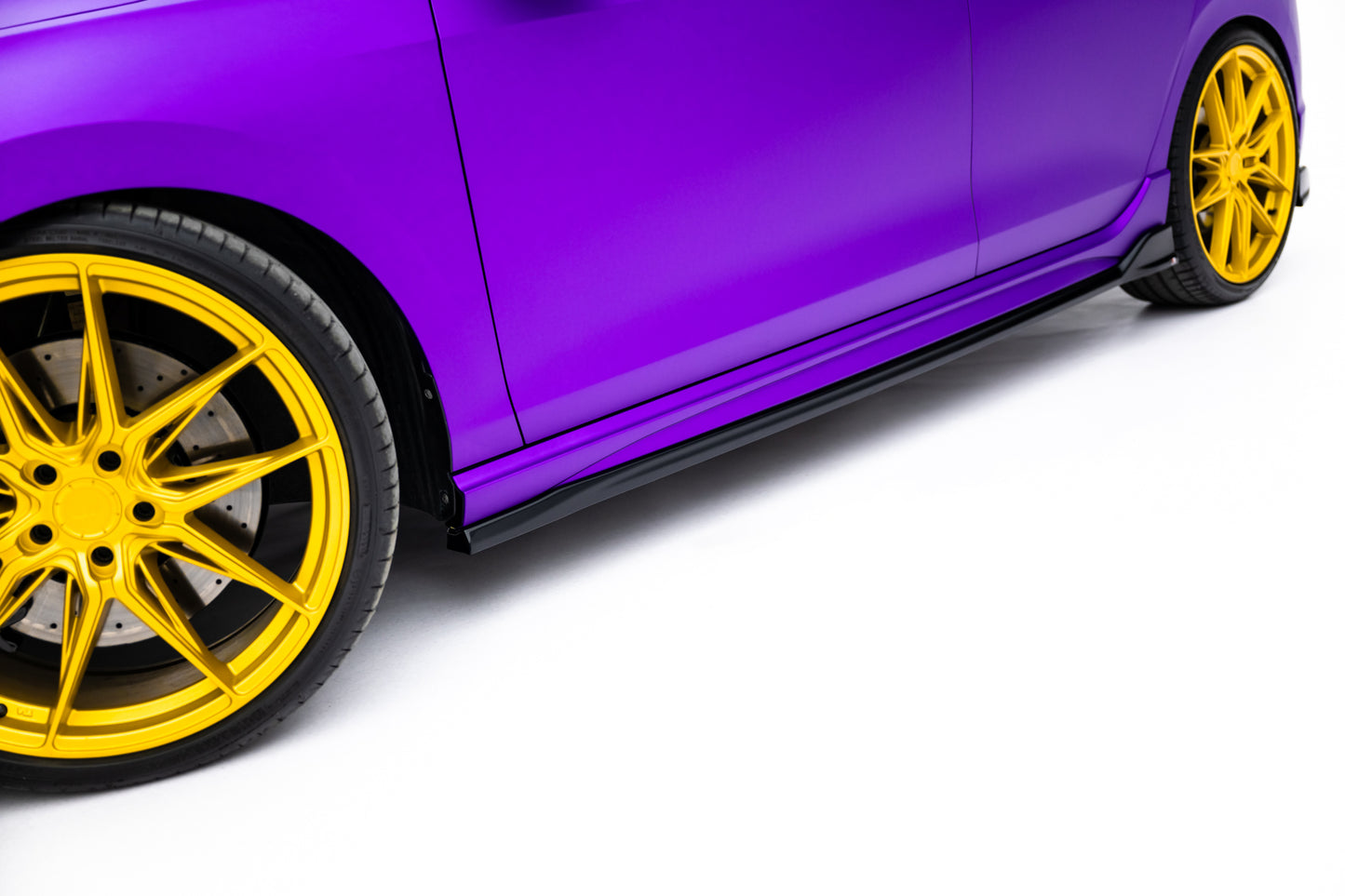 Seitenschweller Ansatz für V.4 VW Golf R Mk8 / Mk8 Facelift schwarz Hochglanz