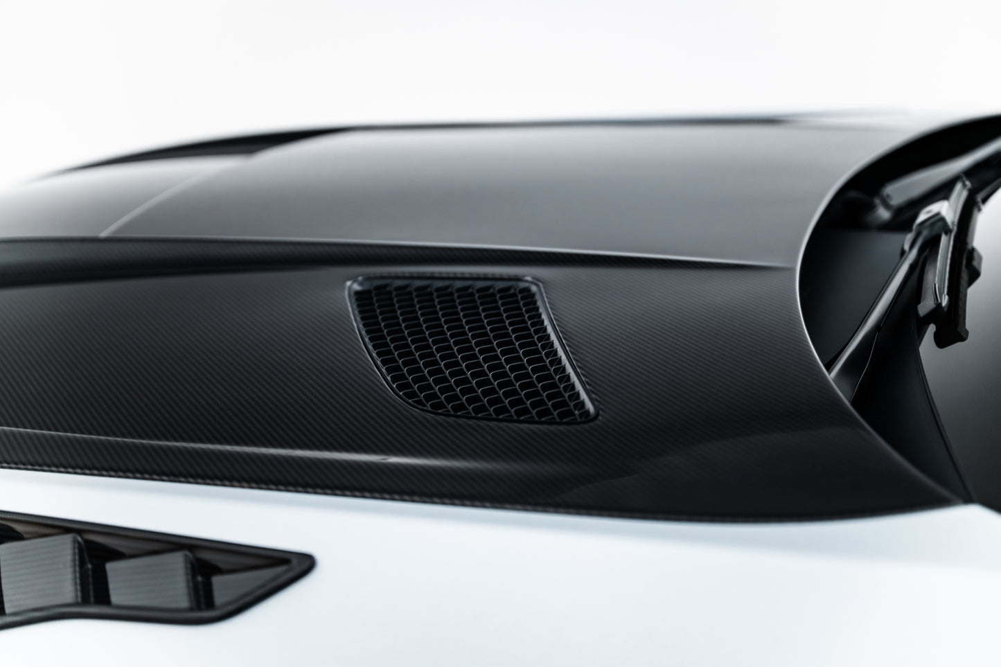 Prepreg Carbon Fiber Hood Mercedes-AMG GT 63 / 55 C192
