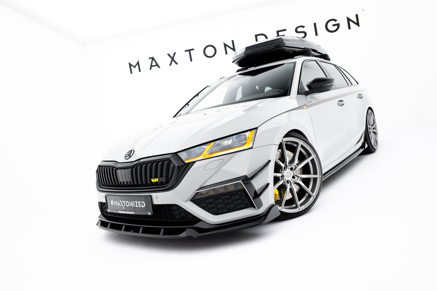 Front Ansatz V.5 für Skoda Octavia RS Mk4 schwarz Hochglanz
