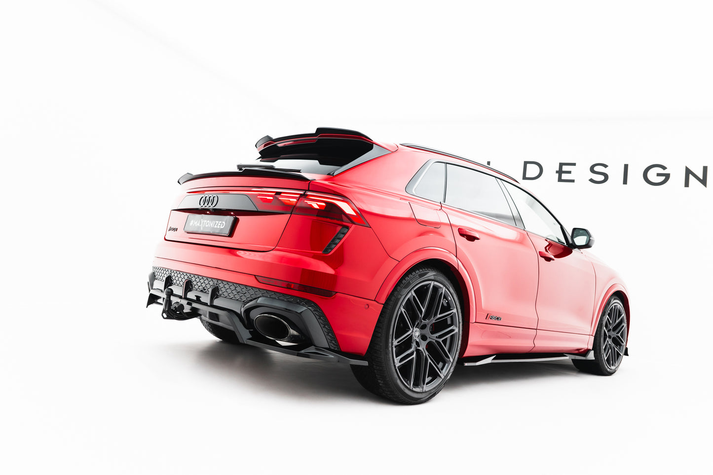 Mittlerer Cup Diffusor DTM Look Heck Ansatz für Audi RSQ8 Mk1 Facelift schwarz Hochglanz