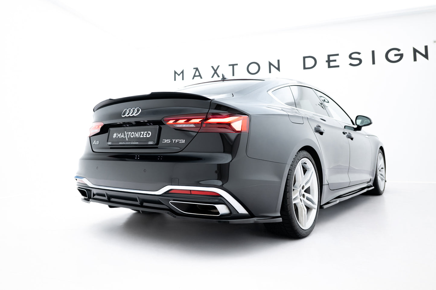 Spoiler CAP V.1 für Audi A5 F5 Sportback schwarz Hochglanz