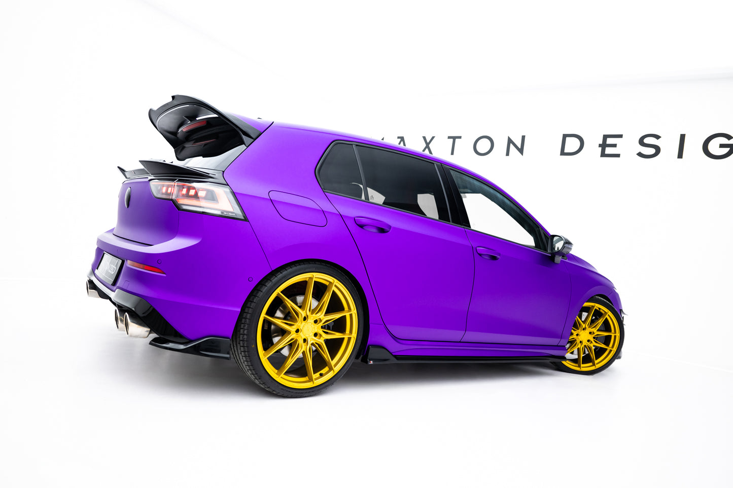 Heck Ansatz Flaps Diffusor V.7 für VW Golf R Mk8 / Mk8 Facelift schwarz Hochglanz