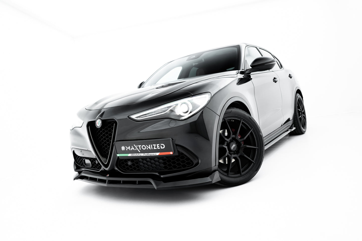 Front Ansatz V.3 für Alfa Romeo Stelvio Mk1 schwarz Hochglanz