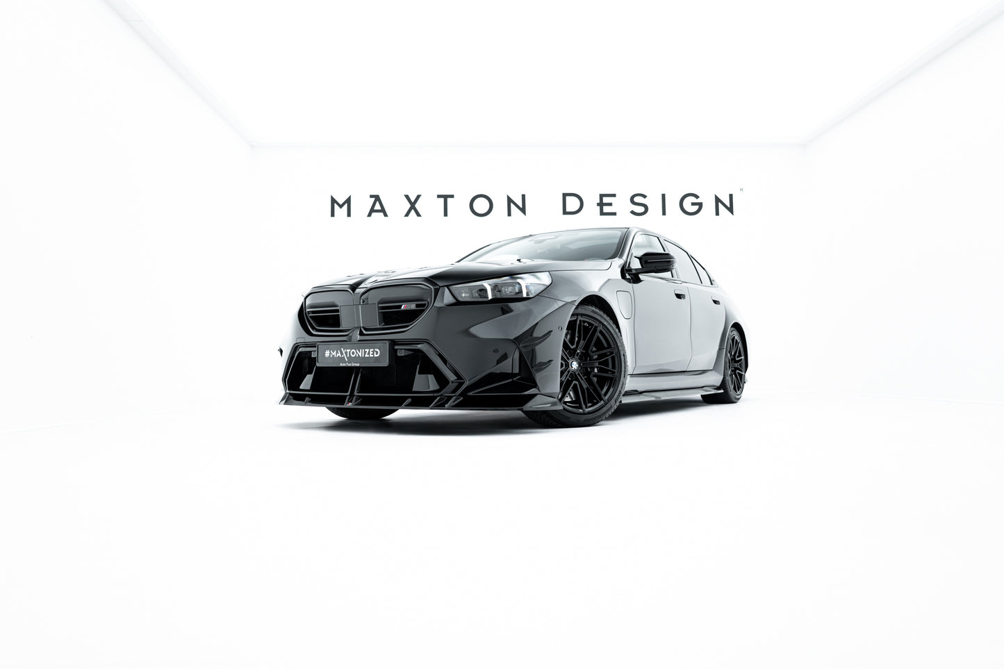 Front Ansatz V.1 für BMW M5 Limousine / Touring G90 schwarz Hochglanz