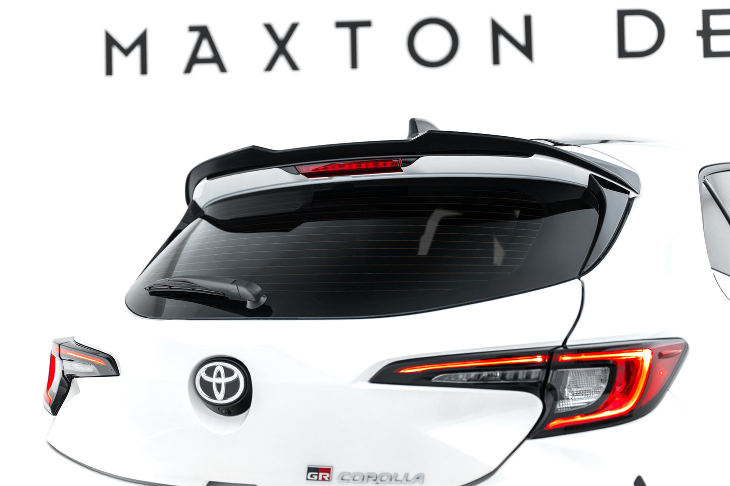 Spoiler CAP für Toyota GR Corolla Mk12 schwarz Hochglanz