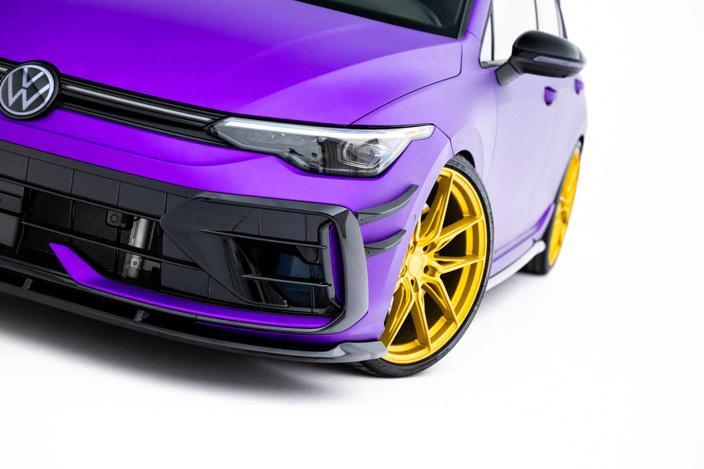 Front Ansatz V.2 für VW Golf R Mk8 Facelift schwarz Hochglanz