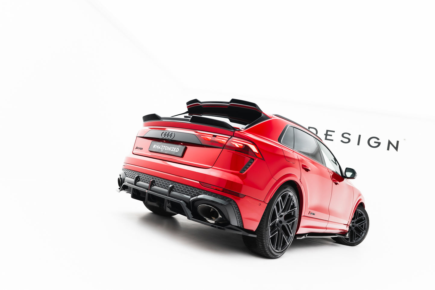 Mittlerer Cup Diffusor DTM Look Heck Ansatz für Audi RSQ8 Mk1 Facelift schwarz Hochglanz