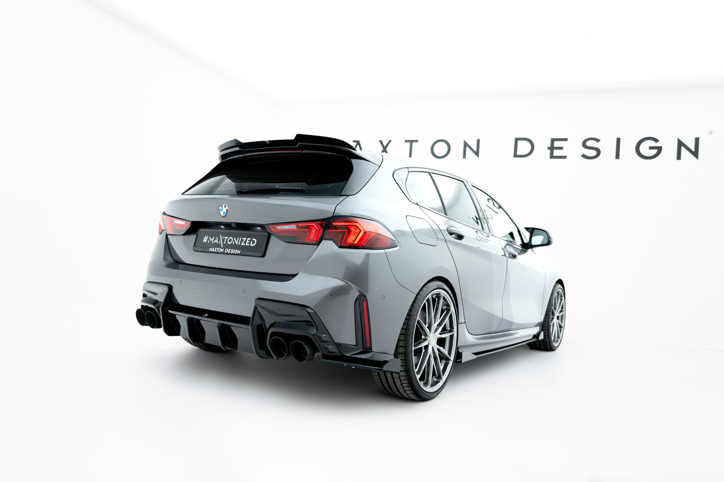 Street Pro Heck Ansatz Flaps Diffusor V.2 + Flaps für BMW 1er M-Paket F70 schwarz Hochglanz