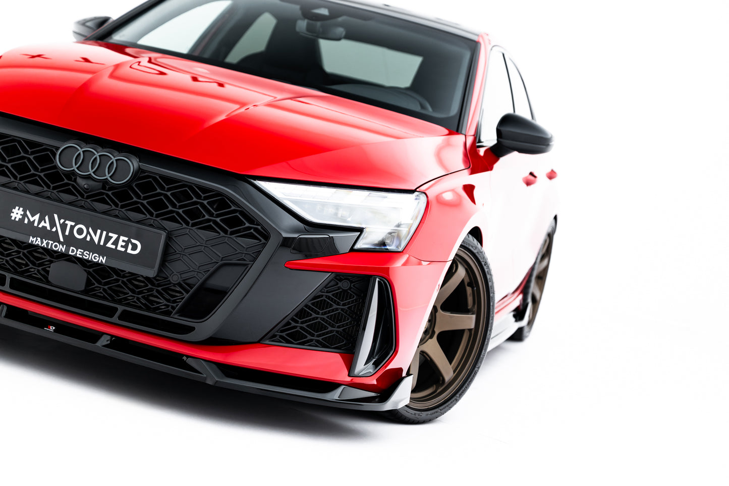 Front Ansatz V.3 für Audi RS3 Limousine 8Y Facelift schwarz Hochglanz