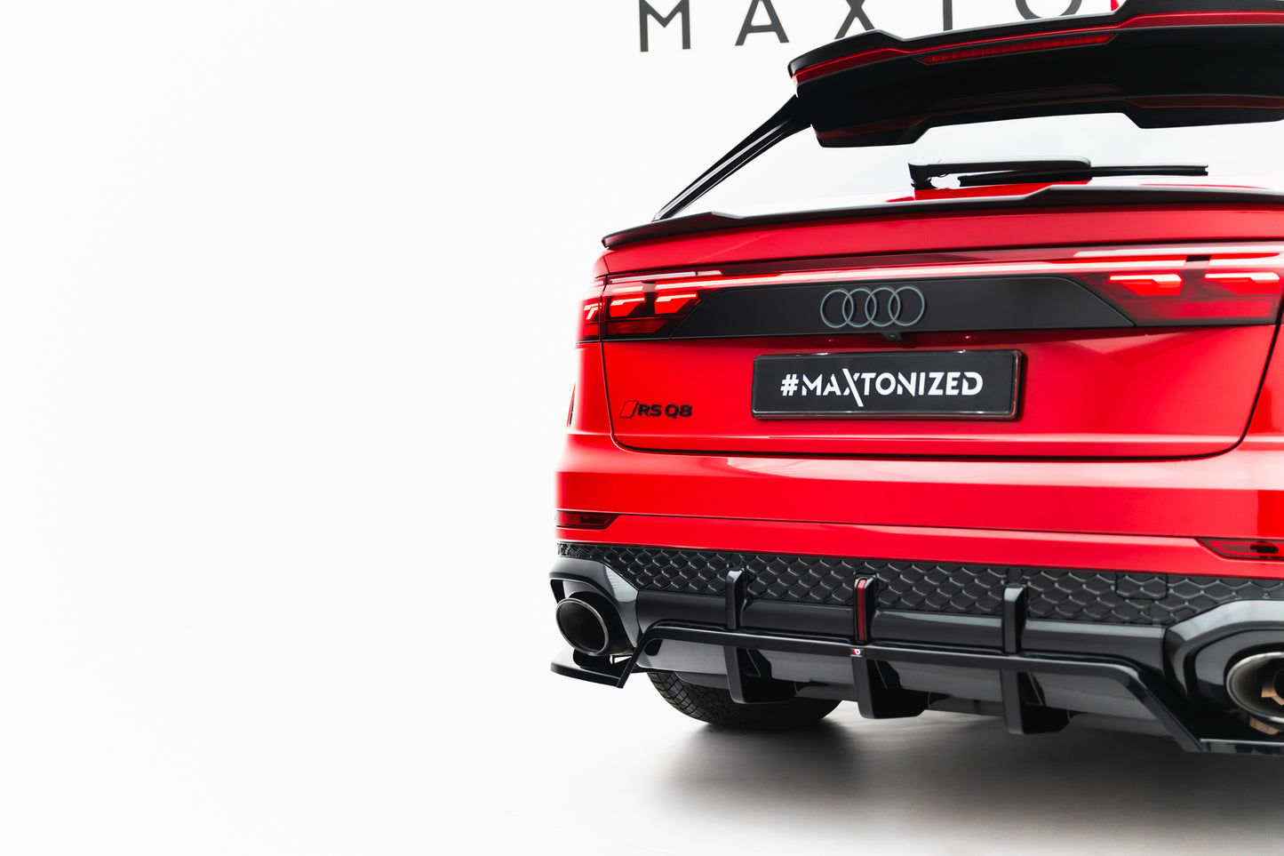 Mittlerer Cup Diffusor DTM Look Heck Ansatz für Audi RSQ8 Mk1 Facelift schwarz Hochglanz
