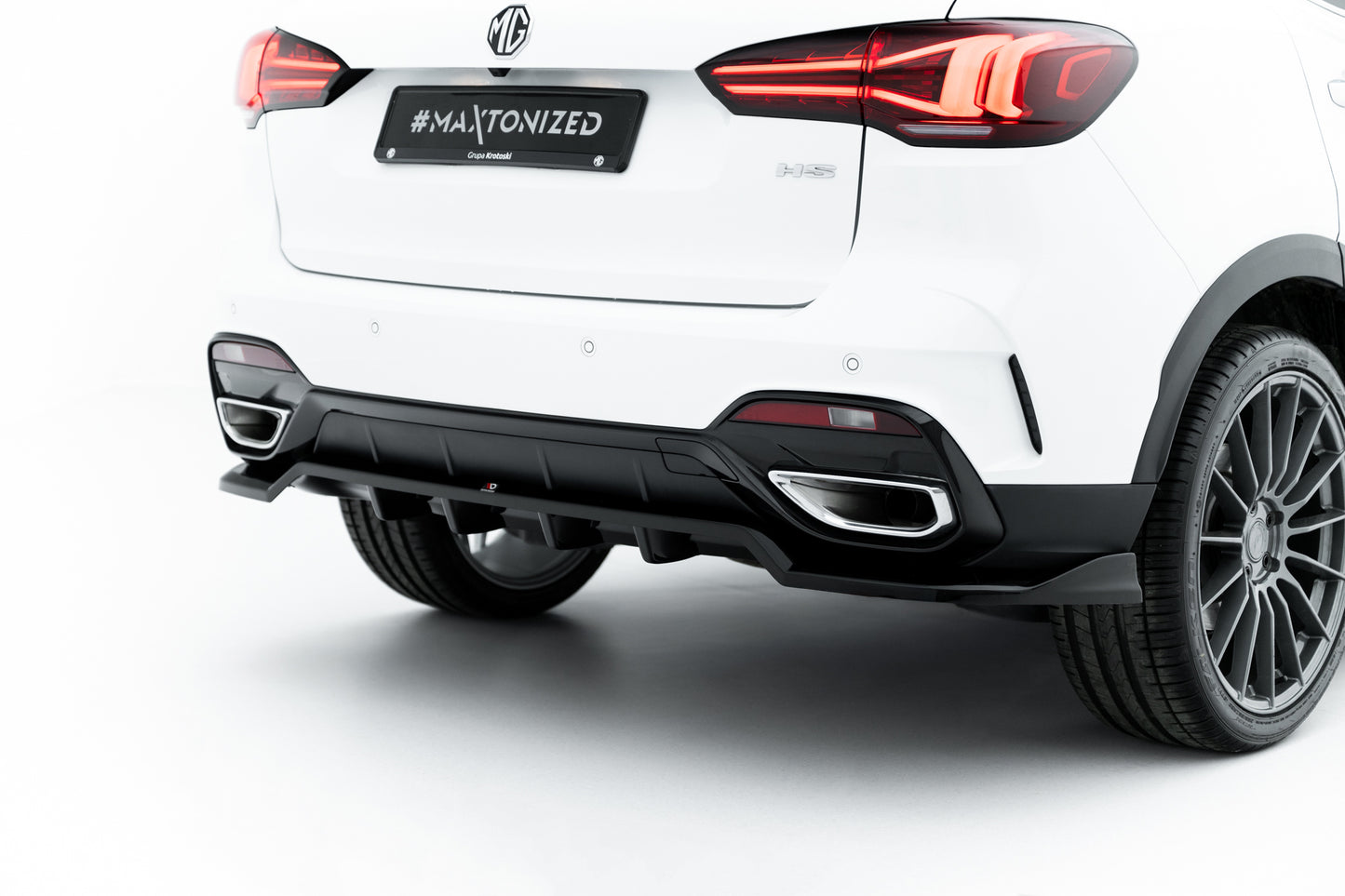 Mittlerer Cup Diffusor DTM Look Heck Ansatz für MG HS Mk1 Facelift schwarz Hochglanz