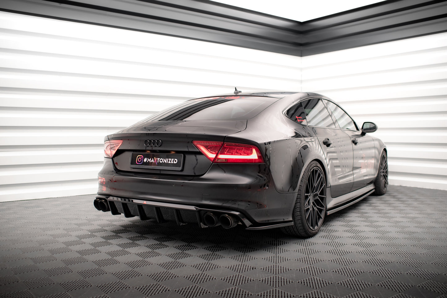 Heck Ansatz Flaps Diffusor für Audi A7 S-Line C7 schwarz Hochglanz