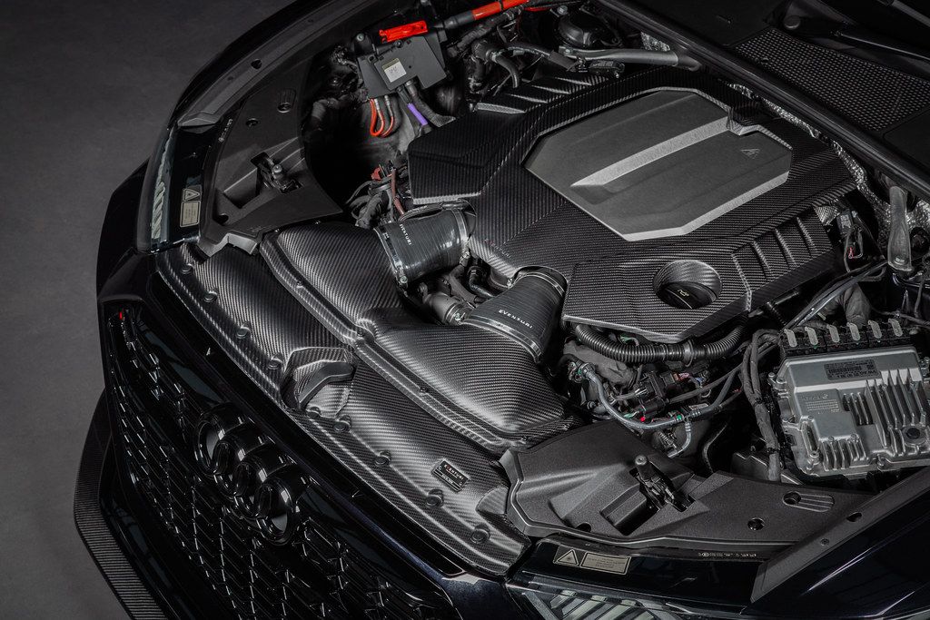 Eventuri Carbon Motorabdeckung für Audi C8 RS6/RS7