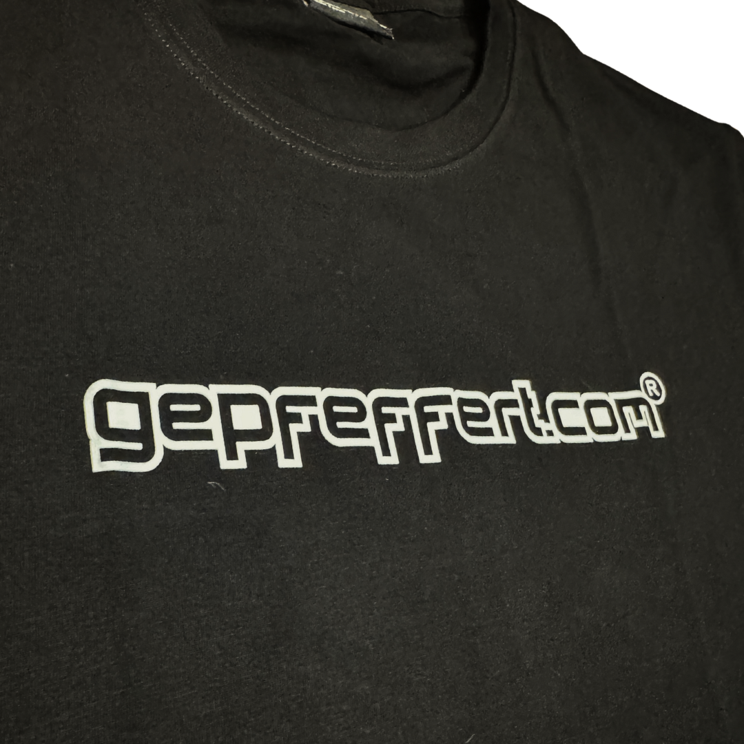 gepfeffert.com® T-Shirt - gepfeffert.com "Classic" - in versch. Farben - gepfeffert.com