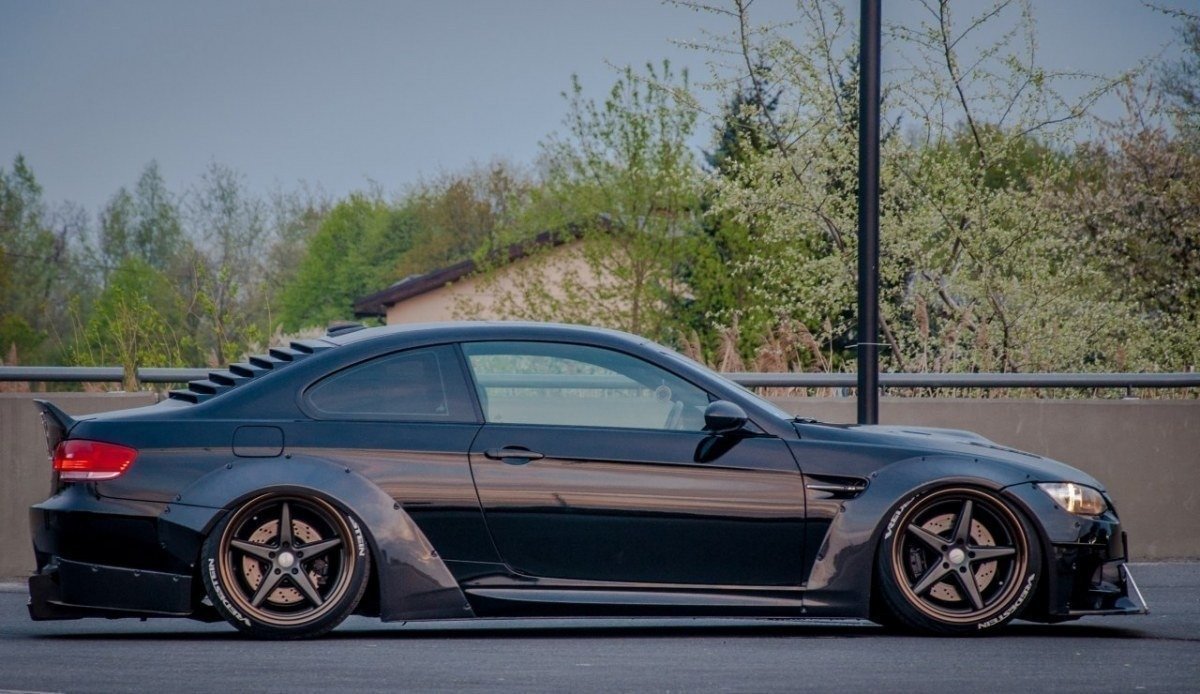 BMW M3 E92 Heckscheiben Jalousie Spoiler schwarz Hochglanz
