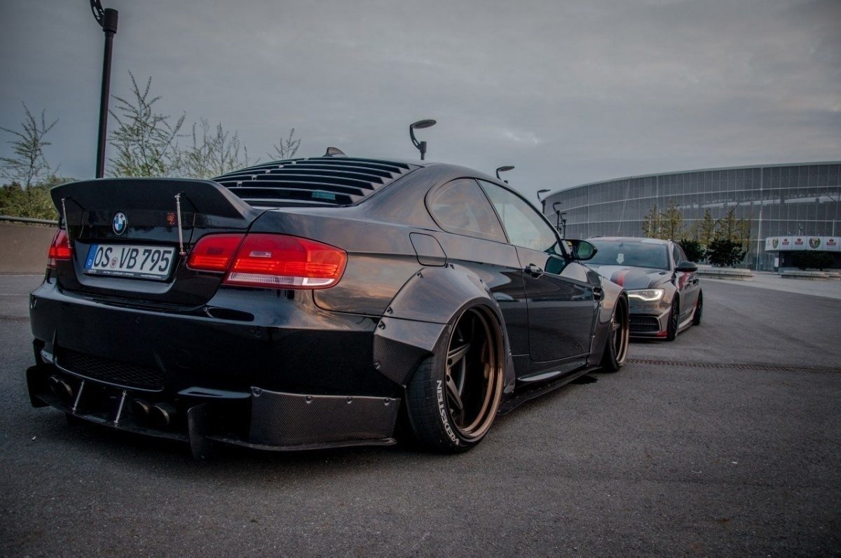 BMW M3 E92 Heckscheiben Jalousie Spoiler schwarz Hochglanz