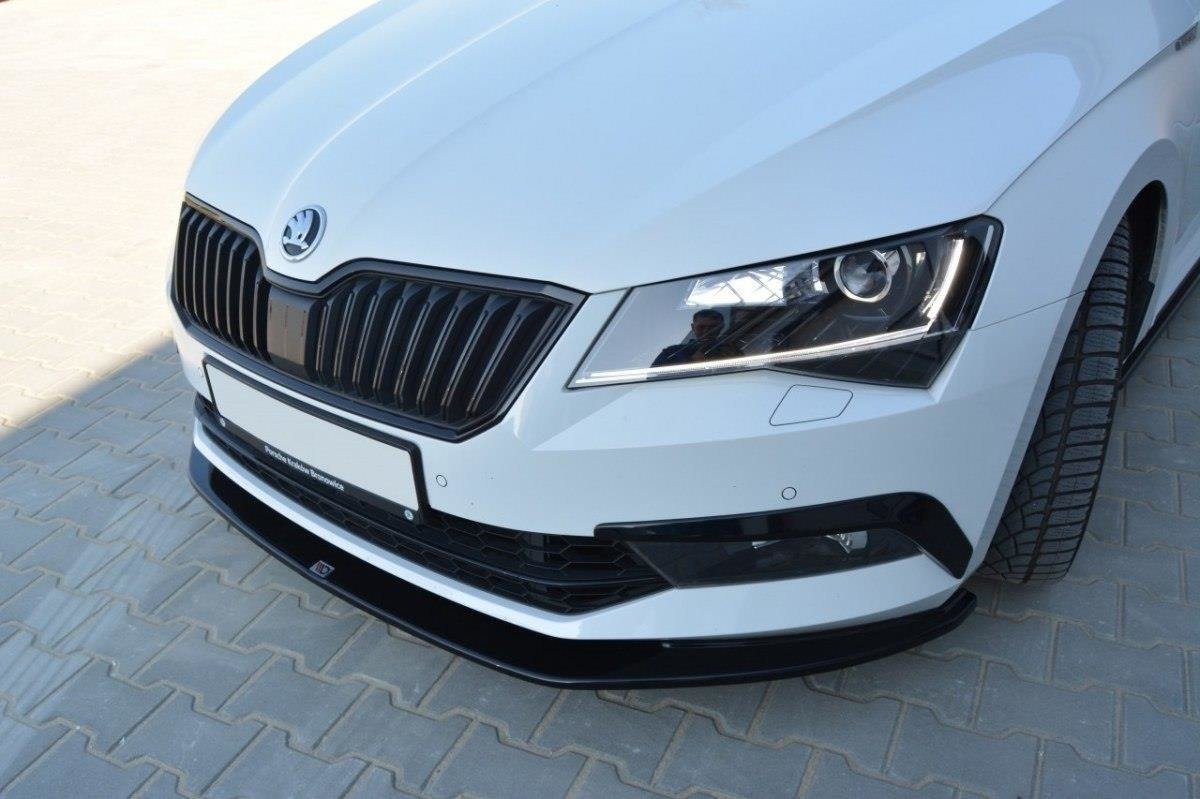Front Ansatz V.3 für Skoda Superb Mk3 schwarz matt