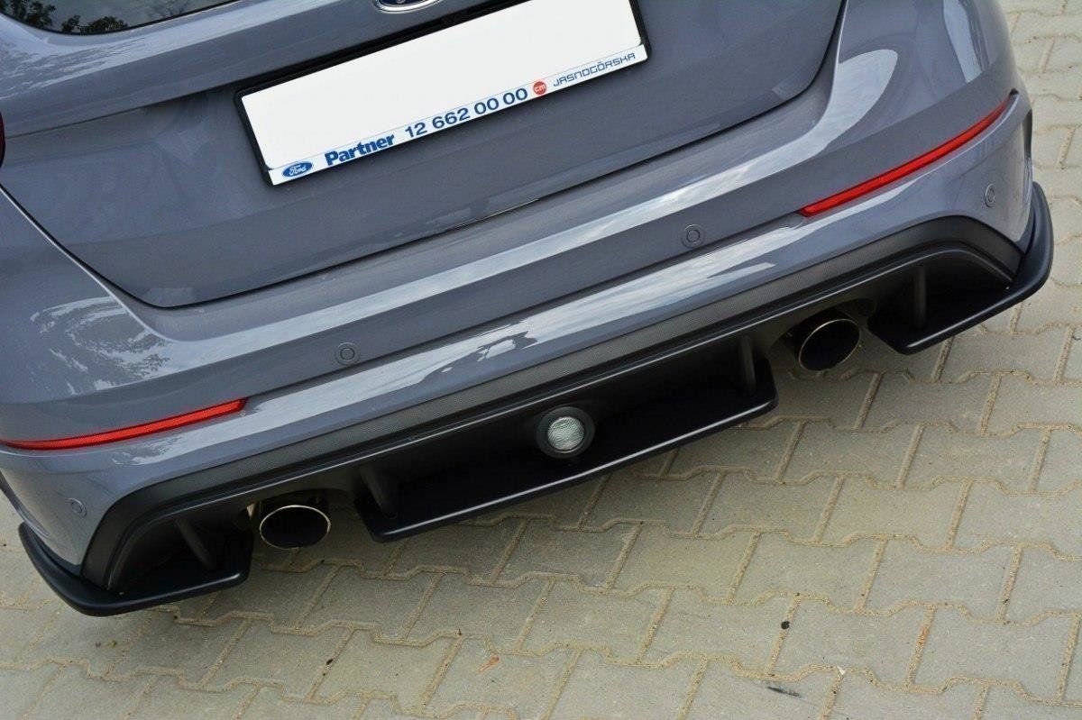 Heckansatz Ford Focus RS Mk3 schwarz Hochglanz