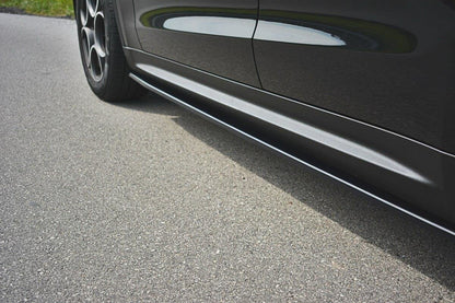 Seitenschweller Ansatz für Alfa Romeo Stelvio Mk1 schwarz Hochglanz