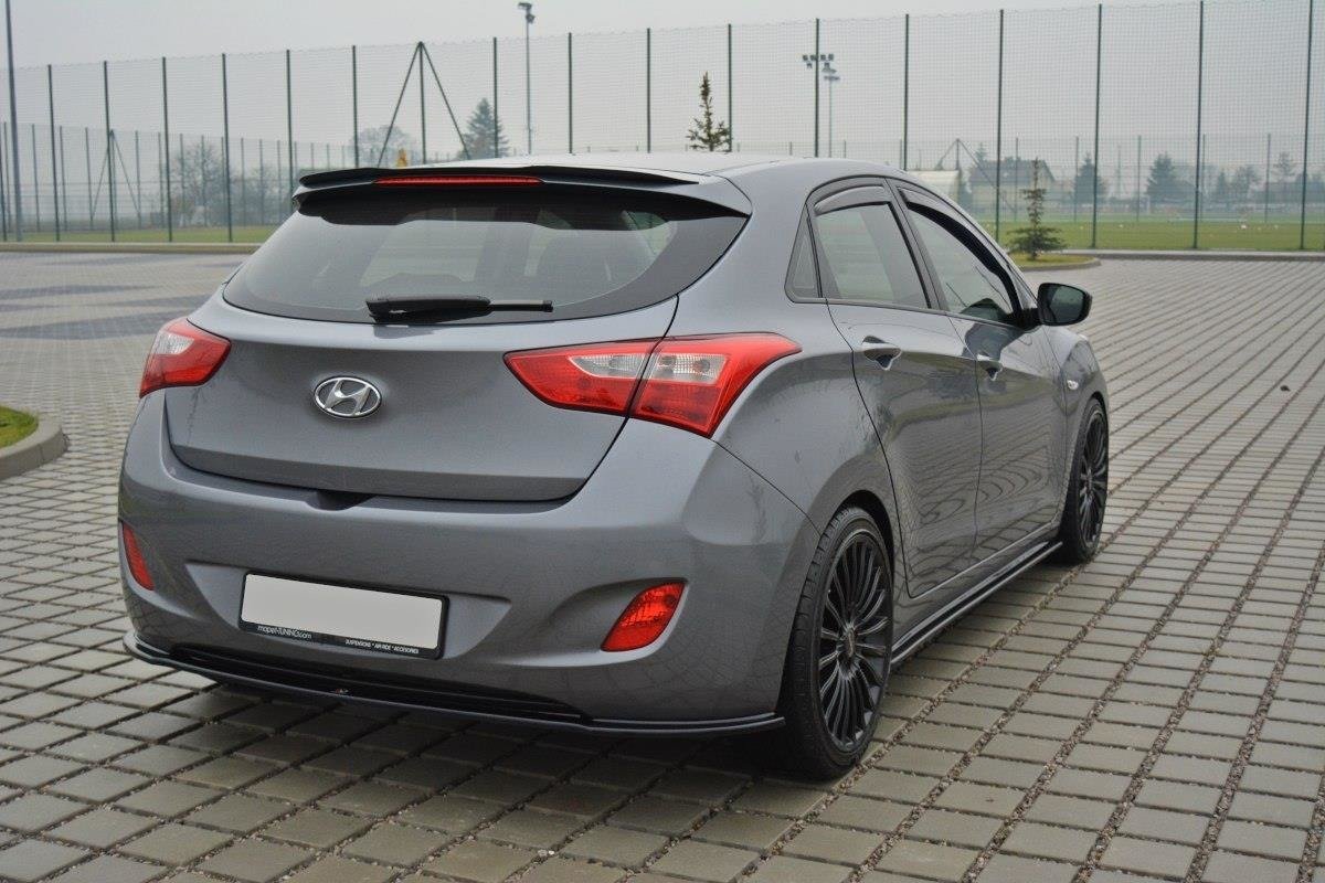Spoiler CAP für Hyundai i30 mk.2 schwarz matt