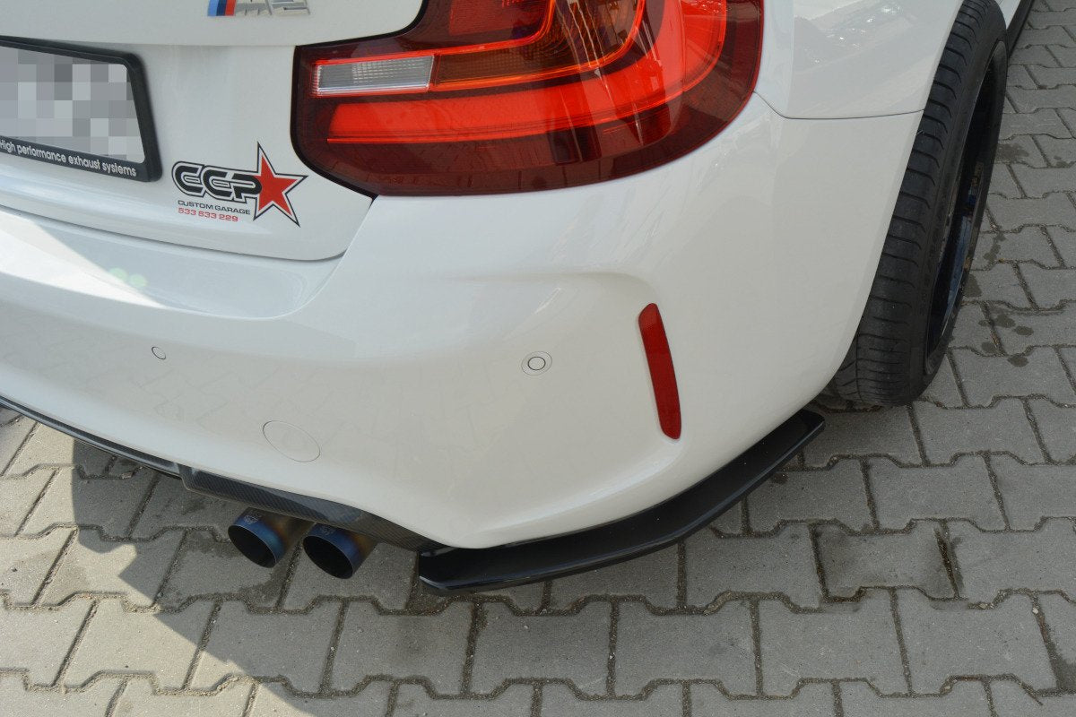 Heck Ansatz Flaps Diffusor für BMW M2 (F87) COUPÉ schwarz Hochglanz